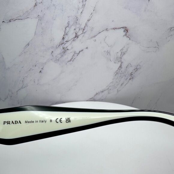 New PRADA Sunglasses - Picture 10 of 16